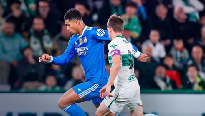 Real Madrid rescata agónico empate ante el Elche y sigue líder de LaLiga Real Madrid empató sobre el final del juego en su visita al Elche y se mantiene líder del campeonato español.