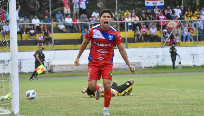 Firpo toma ventaja en la serie al derrotar a Platense Luis Ángel Firpo derrotó de visitante a Club Deportivo Platense en el encuentro de ida de los cuartos de final.