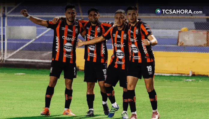 Definidos los horarios para los partidos de vuelta de cuartos de final del Apertura 2025 La Primera División dio a conocer los horarios de los partidos de vuelta de los cuartos de final del Torneo Apertura 2025.