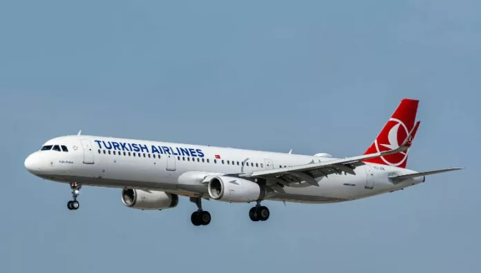 Venezuela revoca concesiones de vuelo a seis aerolíneas Venezuela acusó a las aerolíneas de