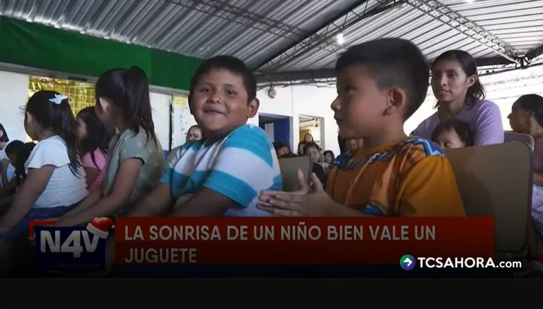 «Juguetes por Sonrisas» llevó alegría a Nuevo Cuscatlán
