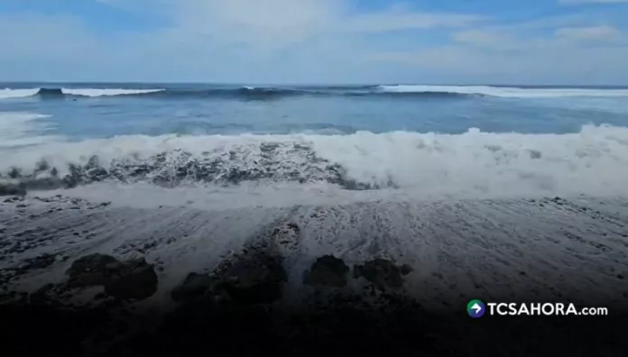 MARN alerta sobre mareas vivas para los próximos días El MARN advirtió sobre la presencia de mareas vivas del 5 al 9 de diciembre debido a la alineación de la Luna, la Tierra y el Sol.