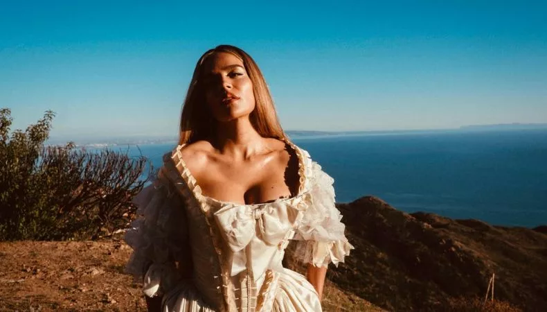 ¡Prepárate! para «La PremiEre» de Karol G en exclusiva por TCS