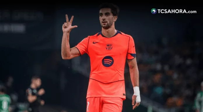 El FC Barcelona remontó en su visita al Real Betis y se mantiene como el único líder del campeonato español.