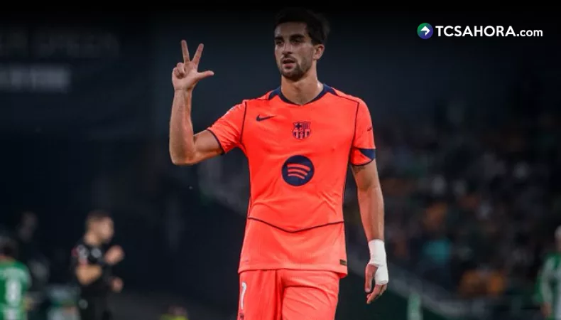 El FC Barcelona remontó en su visita al Real Betis y se mantiene como el único líder del campeonato español.