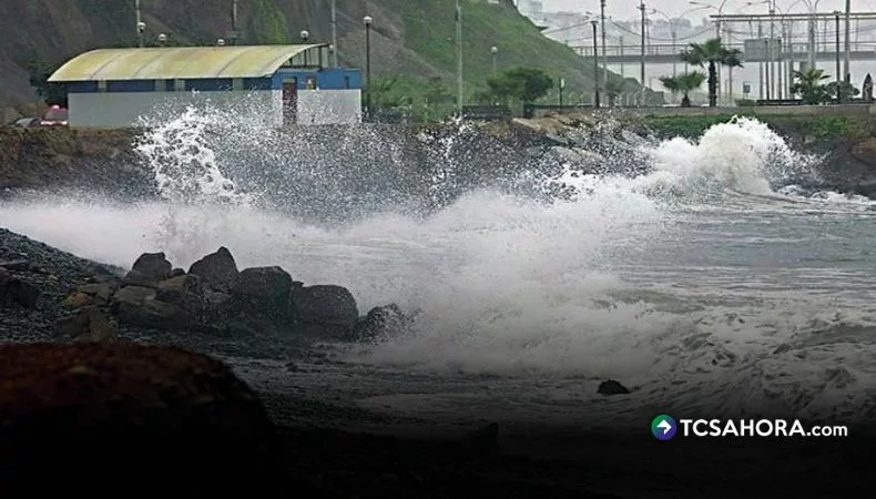 Las costas salvadoreñas han registrado del 5 al 9 de diciembre el fenómeno de las mareas vivas, que ocurre cada ciclo lunar y provoca oleajes más intensos.