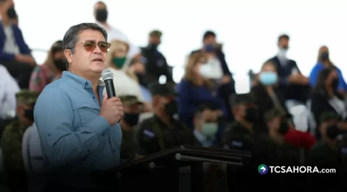 El fiscal general de Honduras, Johel Zelaya, pidió ejecutar una orden de captura internacional contra el expresidente Juan Orlando Hernández, pese a que este recibió indulto del presidente Donald Trump.