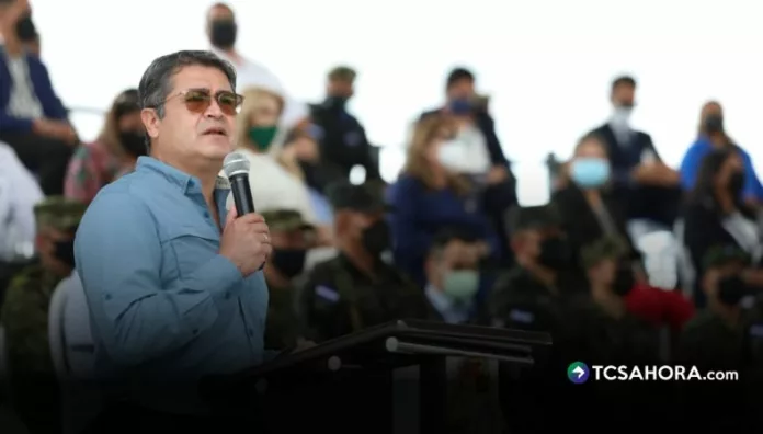 Fiscalía General de Honduras pide captura internacional de Juan Orlando Hernández El fiscal general de Honduras, Johel Zelaya, pidió ejecutar una orden de captura internacional contra el expresidente Juan Orlando Hernández, pese a que este recibió indulto del presidente Donald Trump.