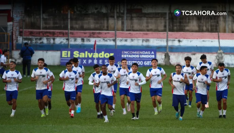 Firpo va por la clasificación a la final del Apertura 2025 Luis Ángel Firpo recibe el sábado a Club Deportivo Águila en el partido de vuelta de las semifinales del Apertura 2025.