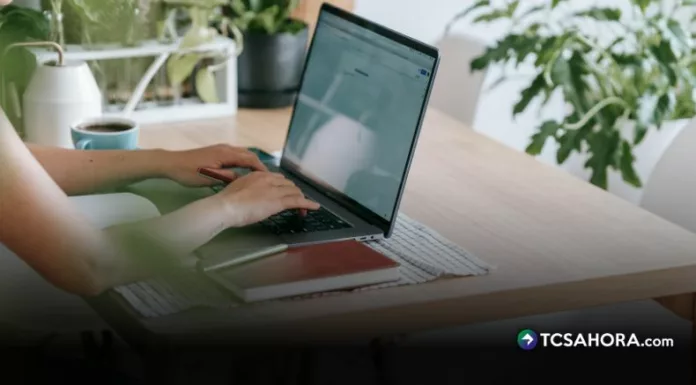 Los más de 1,600 cursos gratuitos forman parte del programa Certifícate. Ya están en línea y disponibles para todos los salvadoreños.