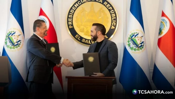 El Salvador y Costa Rica acuerdan luchar contra el crimen organizado El Salvador y Costa Rica firmaron este jueves una iniciativa para combatir la criminalidad en ambos países.