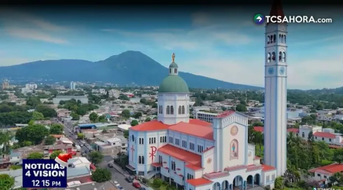 La parroquia María Auxiliadora, primer templo en El Salvador dedicado a esta advocación, celebra 75 años de historia y devoción.