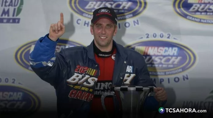 Greg Biffle fue uno de los pilotos más destacados de NASCAR, con más de 50 victorias en categorías del automovilismo estadounidense.