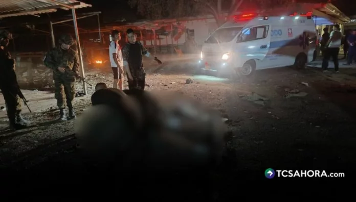 Colombia Seis soldados muertos y decenas de heridos tras ataque guerrillero Seis militares murieron y 31 resultaron heridos tras un ataque contra una base en la zona rural de Aguachica, en el departamento del Cesar, Colombia.