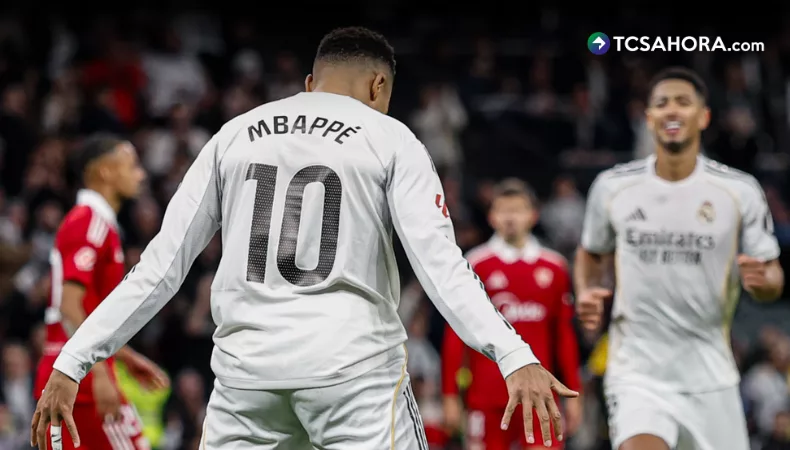Mbappé empató un histórico récord de Cristiano Ronaldo con el Madrid Kylian Mbappé anotó por la vía penal el segundo gol en la victoria del Real Madrid este sábado ante el Sevilla.