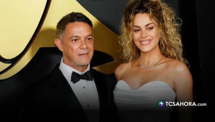 ¡Se acabó el amor! Alejandro Sanz y Candela Márquez terminan su relación El cantante madrileño y la actriz valenciana habrían puesto fin a su relación. La ruptura sería reciente y en su entorno no descartan que se trate de un distanciamiento temporal.