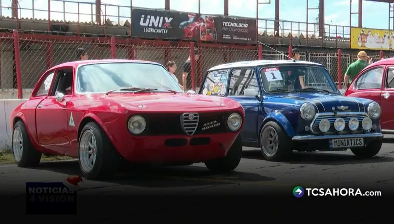 Los autos clásicos volvieron a la pista y despertaron la nostalgia