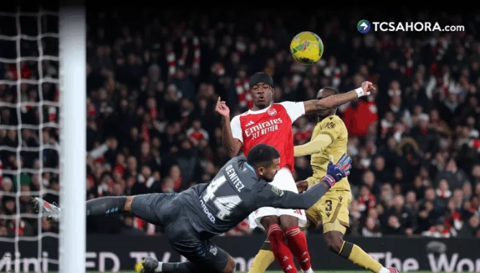 La Premier League rompe una histórica tradición del fútbol inglés En la temporada 2025/26 el calendario obligó a la Premier League obligó a romper una histórica tradición del fútbol inglés.