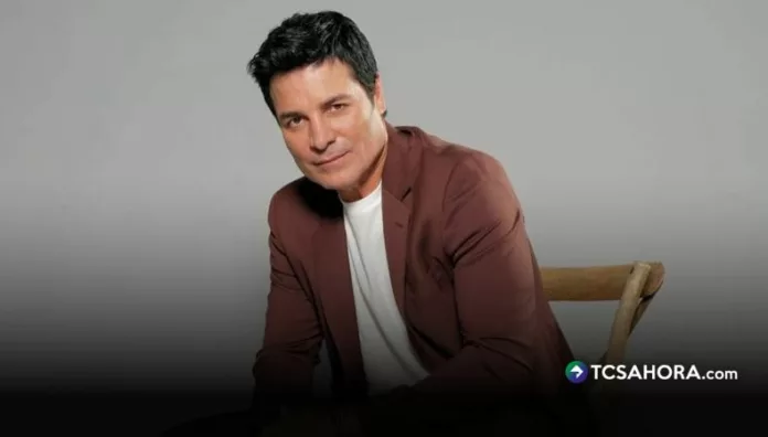 Chayanne se encuentra de luto tras dolorosa muerte El cantante puertorriqueño se pronunció en plena Navidad para despedirse públicamente de alguien clave en su infancia y en sus primeros pasos en la música.