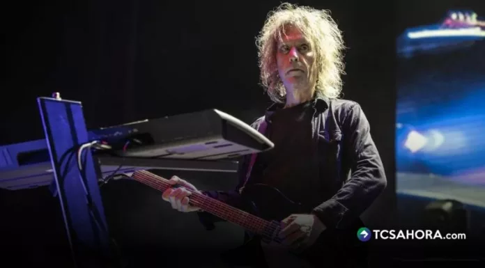 El guitarrista y tecladista formó parte clave de “The Cure” durante más de tres décadas. La banda, encabezada por Robert Smith, confirmó su muerte con una carta publicada en su web.