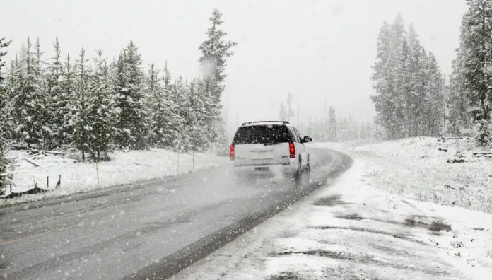 Tormenta invernal se intensifica en Estados Unidos Las celebraciones de fin de año se podrían ver amenazadas por una potente tormenta invernal que se ha intensificado en los últimos días.