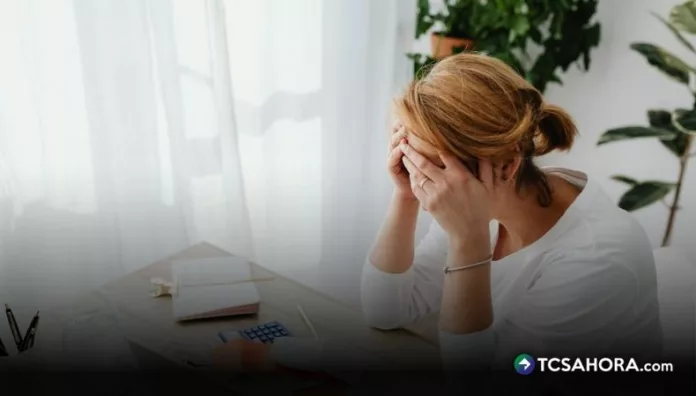 ¿Cómo afectan las deudas en el bienestar emocional Pensar a diario en las deudas, pagos, cuotas y fechas límite puede convertirse en una fuente permanente de tensión emocional.