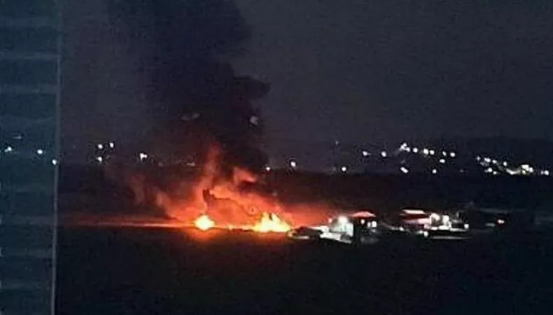 Explosiones en Caracas en medio de tensiones con EE. UU. Fuertes explosiones se han registrado esta madrugada en Caracas y otras ciudades venezolanas en medio de las tensiones con Estados Unidos.