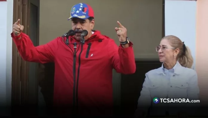 ¿Quién es Cilia Flores, la esposa de Nicolás Maduro capturada por EE. UU. Cilia Flores, una de las figuras más influyentes del chavismo, fue capturada junto al mandatario durante el ataque estadounidense a Venezuela, en medio de una escalada de tensiones entre ambos países.