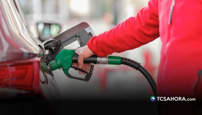 El diésel aumentará $0.01 y la gasolina superior bajará $0.02 a nivel nacional La Dirección General de Energía, Hidrocarburos y Minas publicó los respectivos precios de los combustibles vigentes a partir de mañana.
