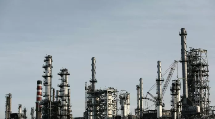 Wall Street registra alzas este lunes impulsadas por las petroleras tras la captura del presidente venezolano, Nicolás Maduro.