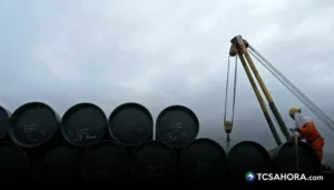 Venezuela entregará hasta 50 millones de barriles de petróleo a Estados Unidos El presidente Trump dijo este martes que el petróleo se venderá a su precio de mercado, y que él controlará los ingresos.