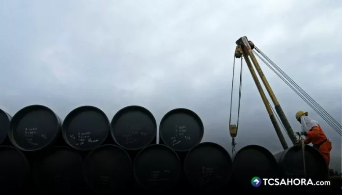 Venezuela entregará hasta 50 millones de barriles de petróleo a Estados Unidos El presidente Trump dijo este martes que el petróleo se venderá a su precio de mercado, y que él controlará los ingresos.