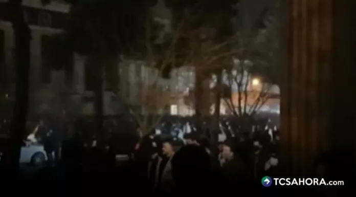 Los cortes de internet y la suspensión de las comunicaciones telefónicas en Irán ocurrieron de inmediato al comenzar las manifestaciones.