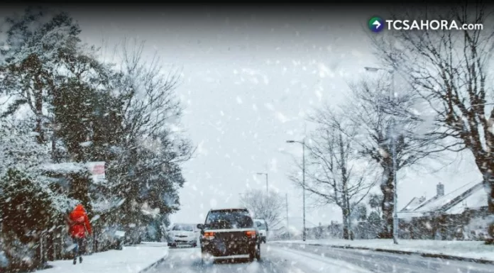 La tormenta invernal ha provocado fuertes nevadas en las proximidades de los Grandes Lagos y el valle de Tennessee.