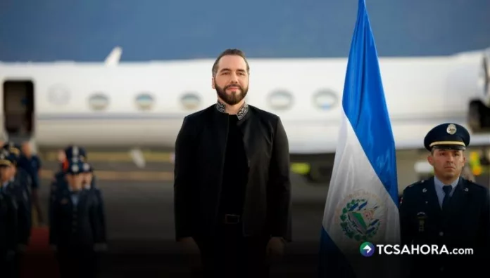 Presidente Bukele llega a Costa Rica para fortalecer relaciones entre ambas naciones En su visita a Costa Rica, se tiene previsto que el presidente Nayib Bukele coloque la primera piedra de una cárcel inspirada en el Centro de Confinamiento del Terrorismo (CECOT).
