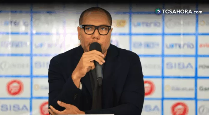 Yamil Bukele dio a conocer la posibilidad de la implementación del VAR en el fútbol salvadoreño como parte de su Plan Maestro.