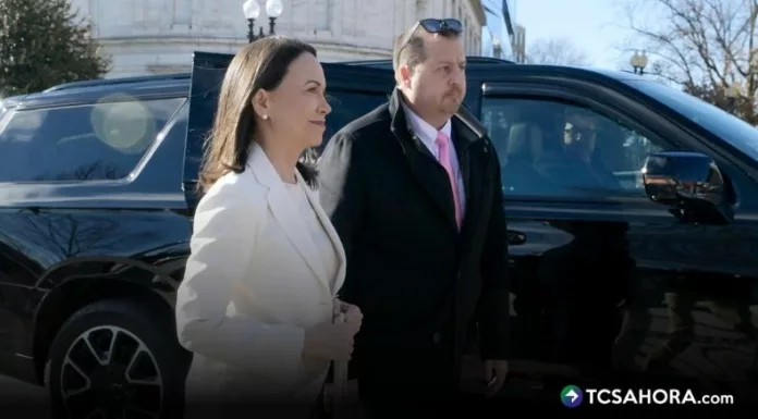La reunión entre el presidente Trump y María Corina Machado fue privada y se extendió por más de dos horas.