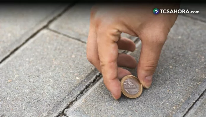 Una moneda tirada en la calle ¿señal de buena suerte o presagio negativo Las monedas tiradas en la calle no siempre significan lo mismo para todos. Su hallazgo sigue vinculado a ideas de suerte, energía y superstición.