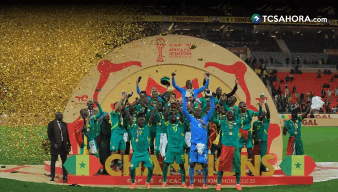 Senegal conquista la Copa Africana tras vencer a Marruecos La selección de Senegal derrotó en tiempo extra a Marruecos para quedarse con el título de la Copa Africana de Naciones.