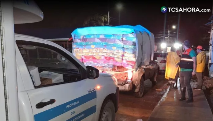 Alerta amarilla por lluvias en tres departamentos de Honduras Las autoridades decretaron alerta amarilla en tres departamentos y verde en otros cuatro debido a las lluvias registradas en Honduras.