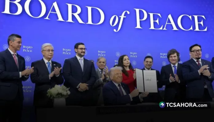 Trump presenta su Consejo de Paz con 19 países aliados El presidente de Estados Unidos, Donald Trump firmó la carta fundadora de su Consejo de Paz, un nuevo organismo internacional que trabajará junto a la ONU.