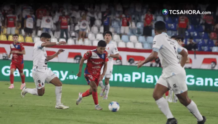 Firpo se queda con la victoria sobre el final del juego ante Alianza Luis Ángel Firpo derrotó en tiempo agregado a Alianza FC en lo que fue la reedición de la final del Apertura 2025.