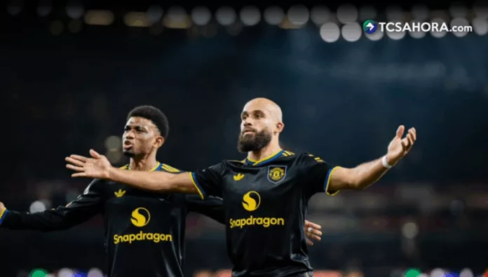 Manchester United frena al Arsenal, City se acerca el liderato