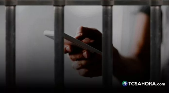 Autoridades de Colombia ordenaron bloquear la señal de celulares en la cárcel Cómbita, tras denuncias de El Salvador sobre llamadas de estafa desde allí.