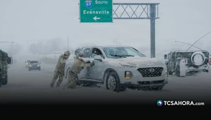 Severa tormenta invernal cobra más de 20 vidas en Estados Unidos Una tormenta invernal continúa causando severos estragos en Estados Unidos, con víctimas mortales y condiciones extremas en varias regiones.