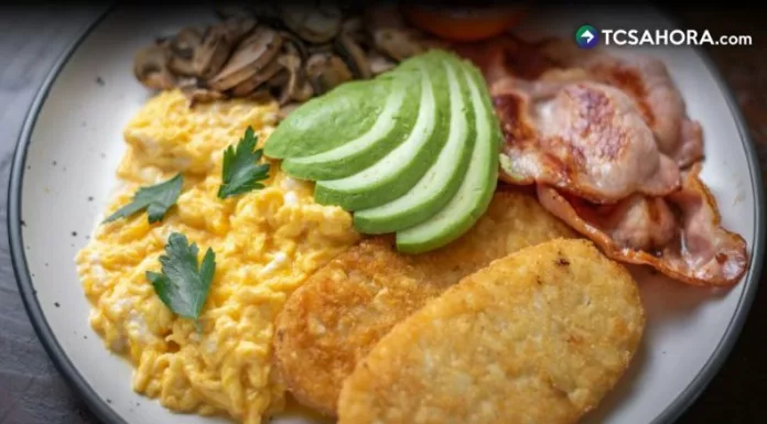 El desayuno representa la primera oportunidad del día para aportar energía al cuerpo antes de iniciar las actividades.