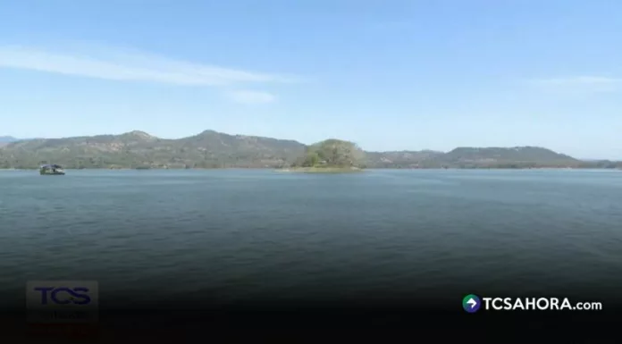 Tras meses de contaminación, el lago Suchitlán muestra signos de recuperación gracias a las jornadas de limpieza impulsadas por las autoridades.