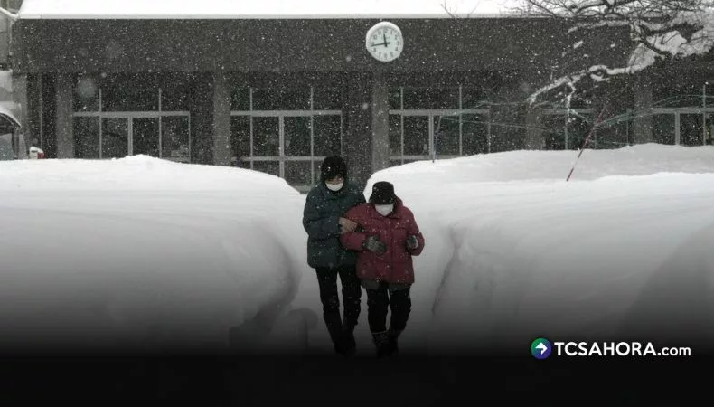 Nevadas en Japón dejan al menos 46 muertos y más de 550 heridos