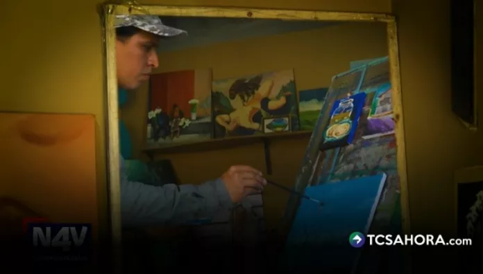 El “Shamán” es un artista plástico que convierte las tradiciones del distrito de Olocuilta en pinturas realistas.