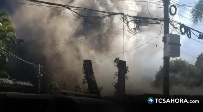 Un incendio se registró esta tarde en el distrito de Mejicanos, San Salvador Centro, donde al menos siete viviendas resultaron afectadas.